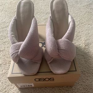 UK size 7 beige mule